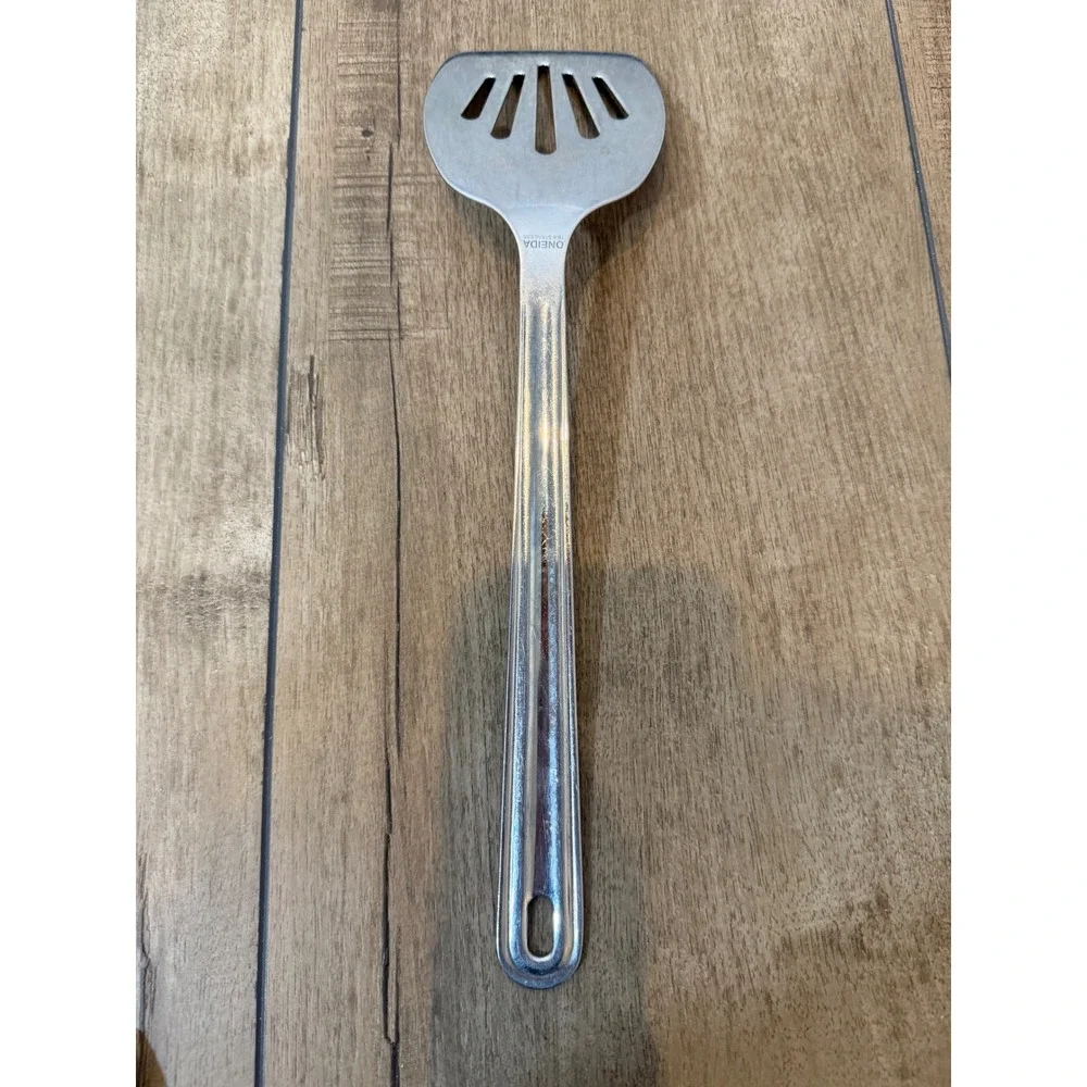 Oneida 18/8 Stainless Steel Slotted Server Spatula Fan Cutout Kitchen Tool